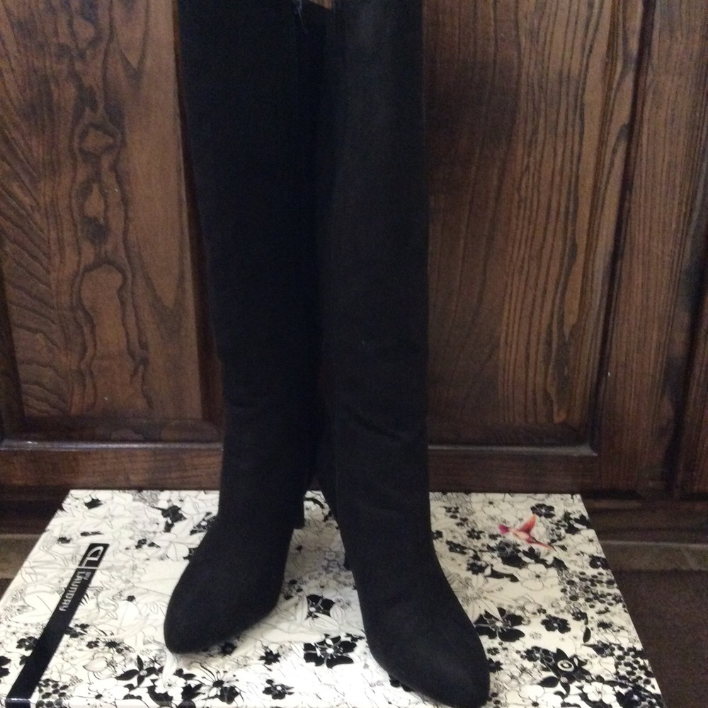 Chinese Laundry black suede boots